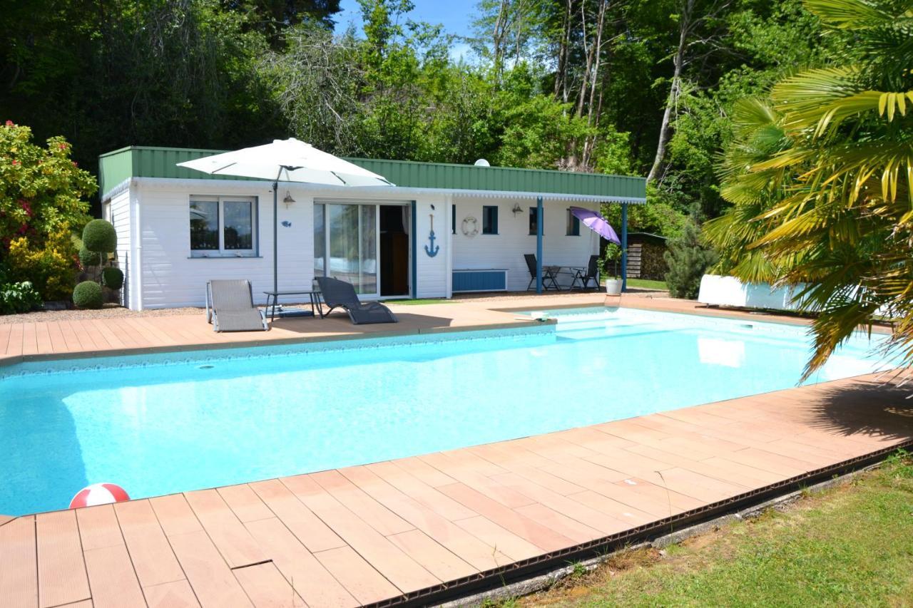 Bienvenue Dans Notre Gite Naves  Exterior foto
